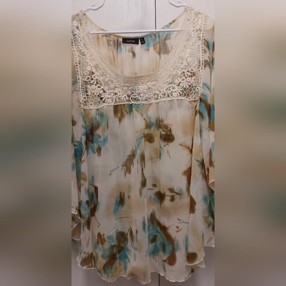 Apt 9 Women's Sheer Floral Crochet Boho Flowy Blouse Batwing Size 1X Muted Retro - Picture 7 of 7